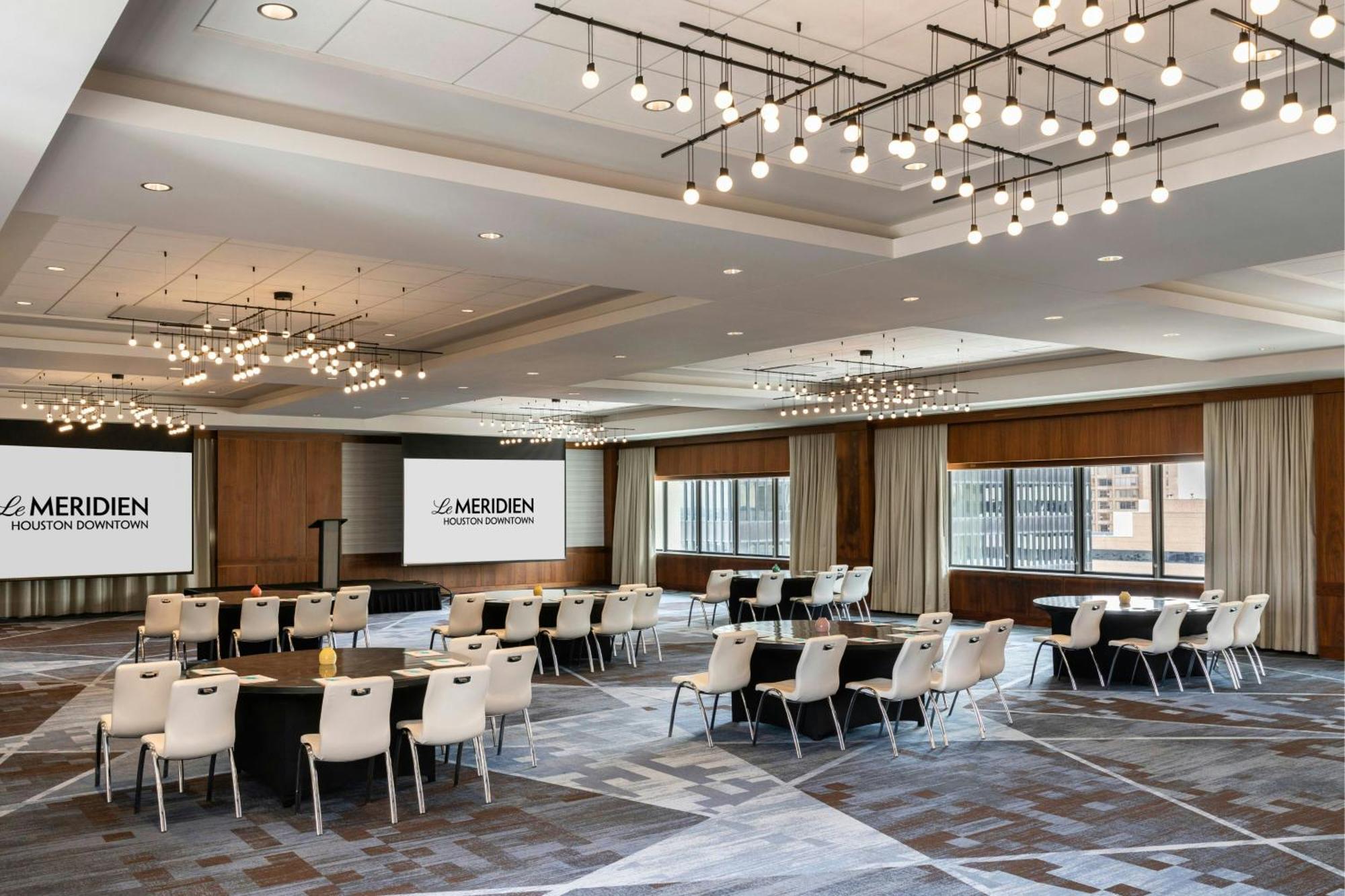 Le Meridien Houston Downtown Exterior photo